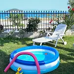 Villa Seafrontgardenhouse