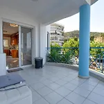 Seafrontgardenhouse