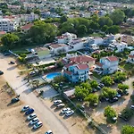 Villa Seafrontgardenhouse