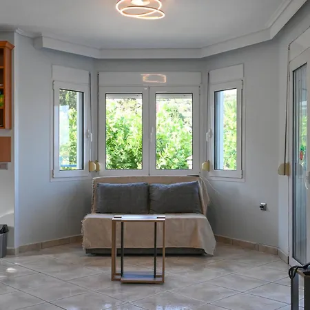 Villa Seafrontgardenhouse