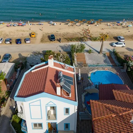 Seafrontgardenhouse * Nea Iraklitsa