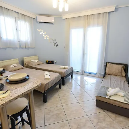 Seafrontgardenhouse וילה