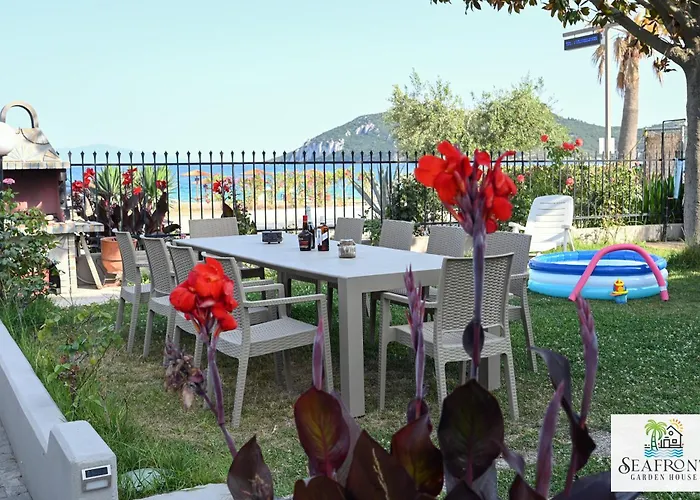 Seafrontgardenhouse Villa