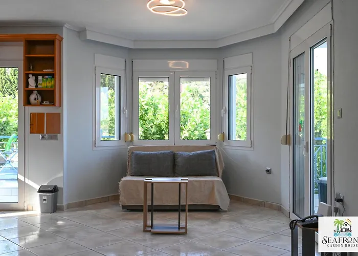 Villa Seafrontgardenhouse
