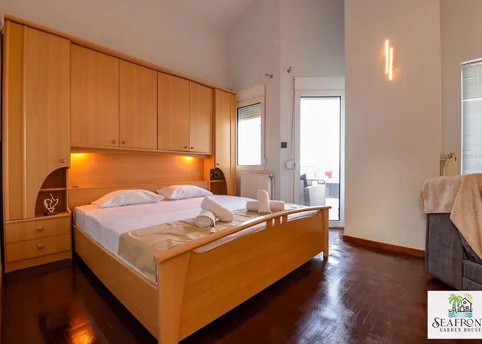 Villa Seafrontgardenhouse *