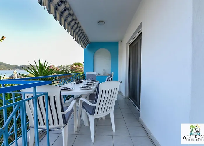 Seafrontgardenhouse *